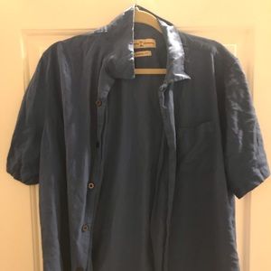2 men’s Tommy Bahama Shirts